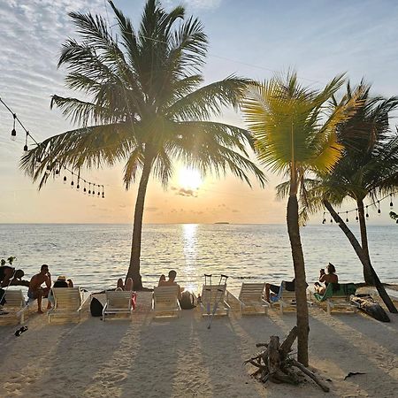 The Sunset Villa Dhiffushi Buitenkant foto
